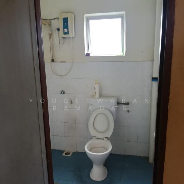 Apartment for Rent at Pangsapuri Perdana Villa - YOUGESWARAN RAMADAS - Bathroom - PropertyGuru.com.my