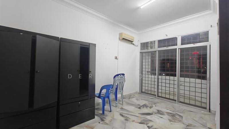 Apartment for Rent at Pangsapuri Lagoon Perdana - Derek Soh - Living Room - PropertyGuru.com.my