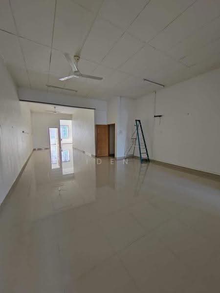 Shop / Office untuk Dijual di Bandar Putra Kulai (Kulai) - Iden Tan - Interior - PropertyGuru.com.my