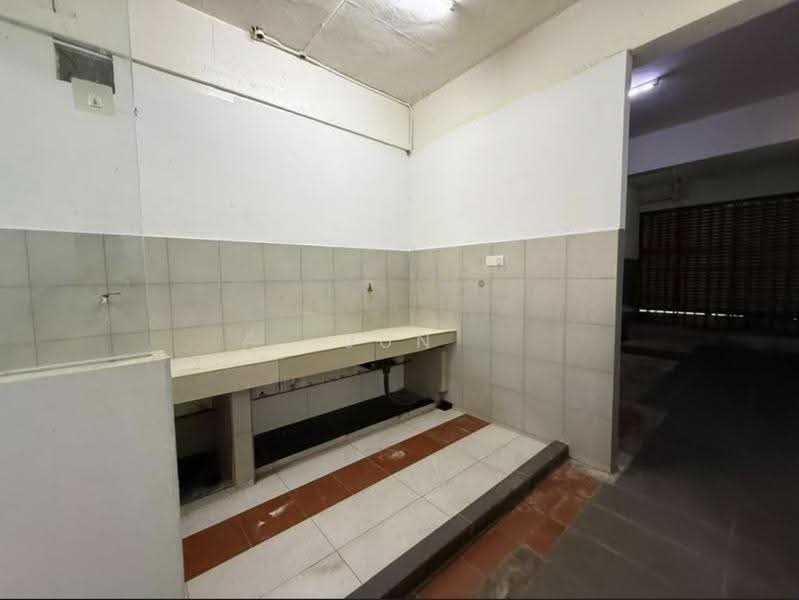 Shop for Rent in Taman Bukit Maluri (Kepong) - Jun How - Interior - PropertyGuru.com.my