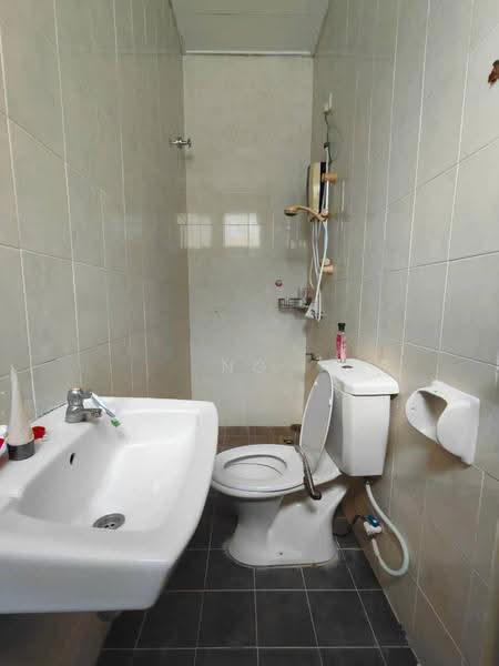 2-storey Terraced House for Sale in Kulai (Johor) - NG ZEN XI - Bathroom - PropertyGuru.com.my