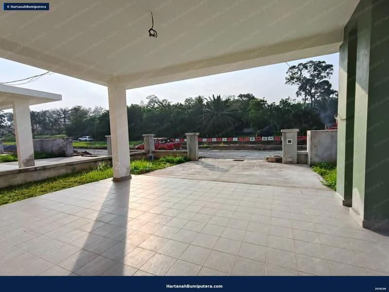 Semi-Detached House for Sale in Taman Salak Mulia (Sepang) - Azira Ahmad - Exterior - PropertyGuru.com.my
