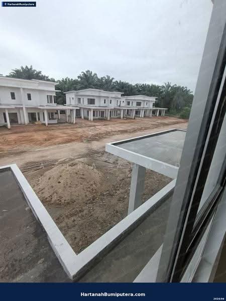 Semi-Detached House for Sale in Taman Salak Mulia (Sepang) - Azira Ahmad - Exterior - PropertyGuru.com.my