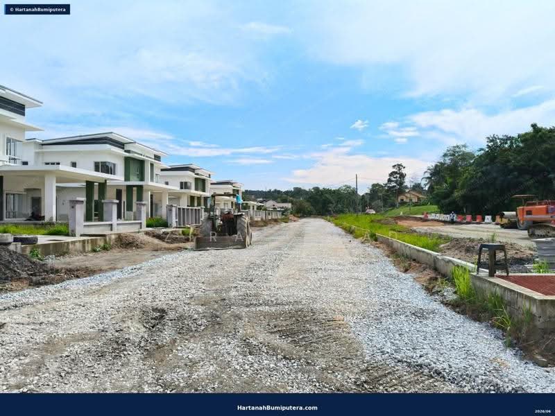 Semi-Detached House for Sale in Taman Salak Mulia (Sepang) - Azira Ahmad - Exterior - PropertyGuru.com.my