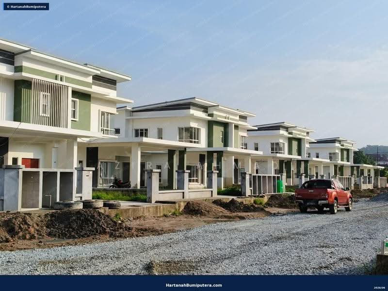 Semi-Detached House for Sale in Taman Salak Mulia (Sepang) - Azira Ahmad - Exterior - PropertyGuru.com.my