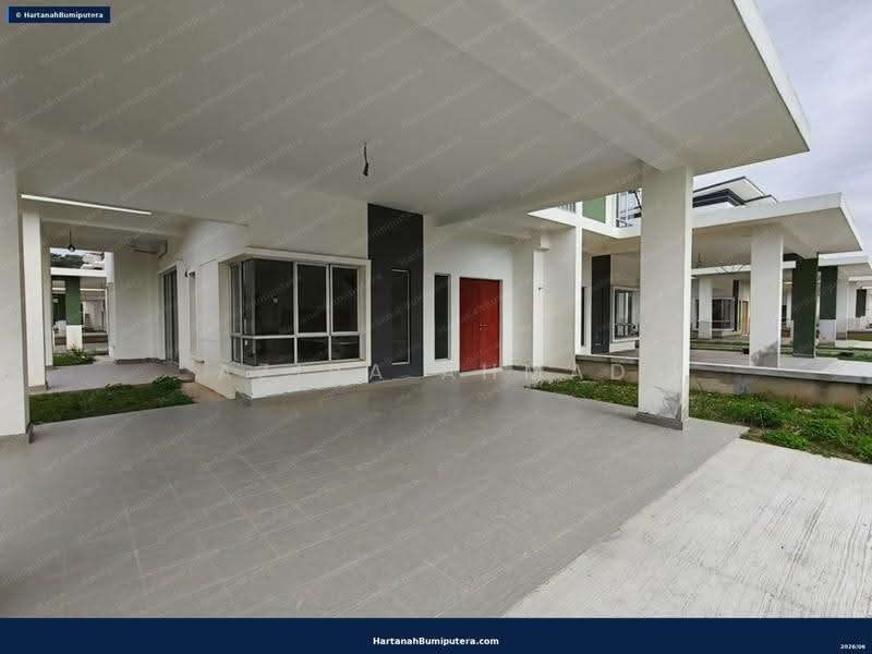 Semi-Detached House for Sale in Taman Salak Mulia (Sepang) - Azira Ahmad - Exterior - PropertyGuru.com.my