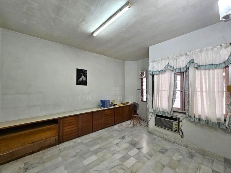 Rumah Berkembar untuk Dijual di George Town (Penang) - Jin Chuah - Living Room - PropertyGuru.com.my