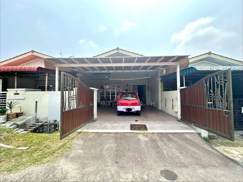 Rumah Teres 1-Tingkat untuk Dijual di Taman Raja Tun Uda (Semenyih) - Azli Ibrahim - Exterior - PropertyGuru.com.my