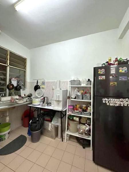 Pangsapuri untuk Dijual di Vista Seri Alam - Karl Lim - Kitchen - PropertyGuru.com.my