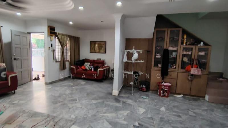 2-storey Terraced House for Sale in BANDAR PUCHONG JAYA (Puchong) - Chan Chong Liang - Living Room - PropertyGuru.com.my