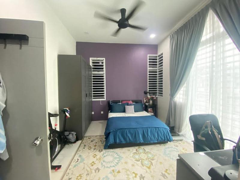 Semi-Detached House for Sale in Bandar Saujana Putra (Tanjong Duabelas) - Leia Lian - Bedroom - PropertyGuru.com.my