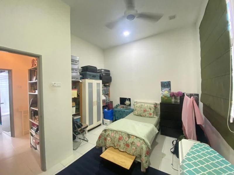 Semi-Detached House for Sale in Bandar Saujana Putra (Tanjong Duabelas) - Leia Lian - Bedroom - PropertyGuru.com.my