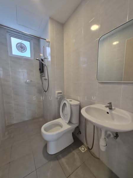 Condominium for Rent at i-Santorini - Shuyi Lim - Bathroom - PropertyGuru.com.my