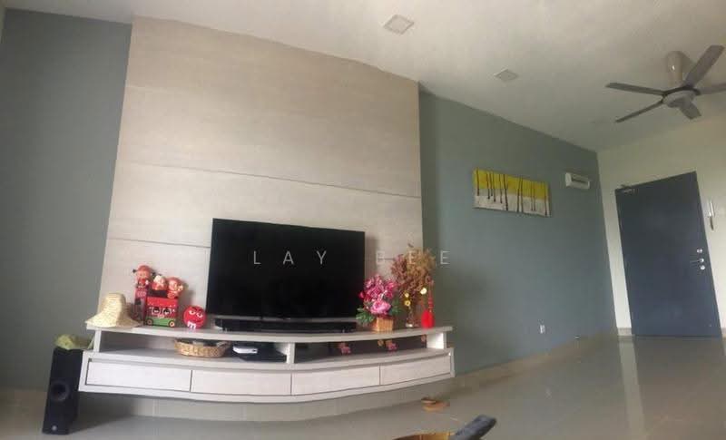 Kediaman Servis untuk Dijual di One South - Lay Bee - Living Room - PropertyGuru.com.my