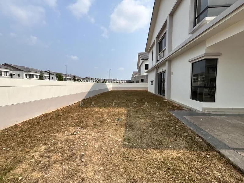 Semi-Detached House for Sale in Cyber 10 (Cyberjaya) - Ashraff Daniel - Exterior - PropertyGuru.com.my