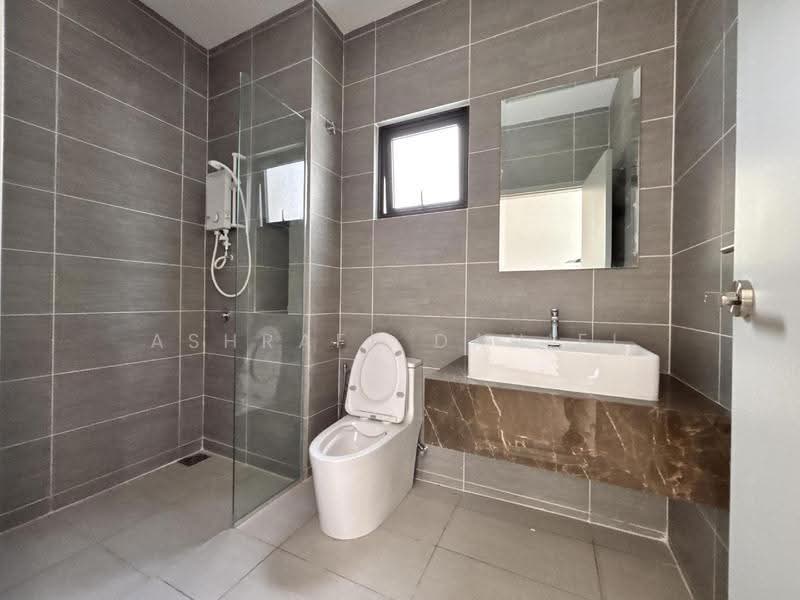 Semi-Detached House for Sale in Cyber 10 (Cyberjaya) - Ashraff Daniel - Bathroom - PropertyGuru.com.my
