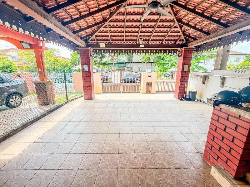 Rumah Teres 2-Tingkat untuk Dijual di Seksyen 7 (Shah Alam) - Mohd Aizat Saiful Bahri - Exterior - PropertyGuru.com.my