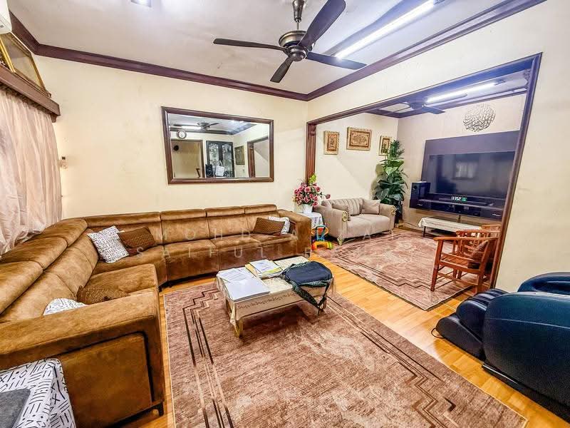 Rumah Teres 2-Tingkat untuk Dijual di Seksyen 7 (Shah Alam) - Mohd Aizat Saiful Bahri - Living Room - PropertyGuru.com.my