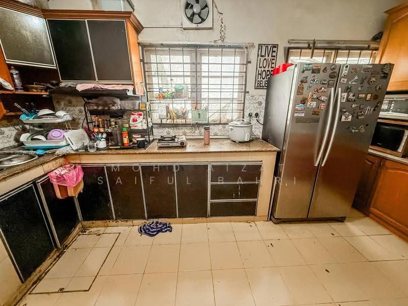 Rumah Teres 2-Tingkat untuk Dijual di Seksyen 7 (Shah Alam) - Mohd Aizat Saiful Bahri - Kitchen - PropertyGuru.com.my