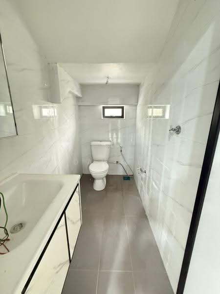 Rumah Berkembar untuk Dijual di Kampung Bahru (Johor Bahru) - Daniel Yong - Bathroom - PropertyGuru.com.my