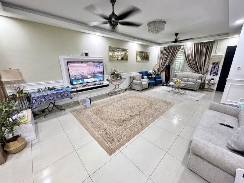 Rumah Teres 2-Tingkat untuk Dijual di Taman Bangi Avenue (Bangi) - Azli Ibrahim - Living Room - PropertyGuru.com.my