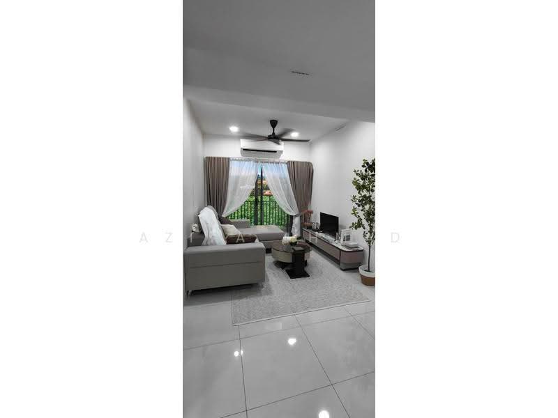 Kondominium untuk Dijual di Vista Bayu Condominium @ Sg. Ramal - Azira Ahmad - Living Room - PropertyGuru.com.my