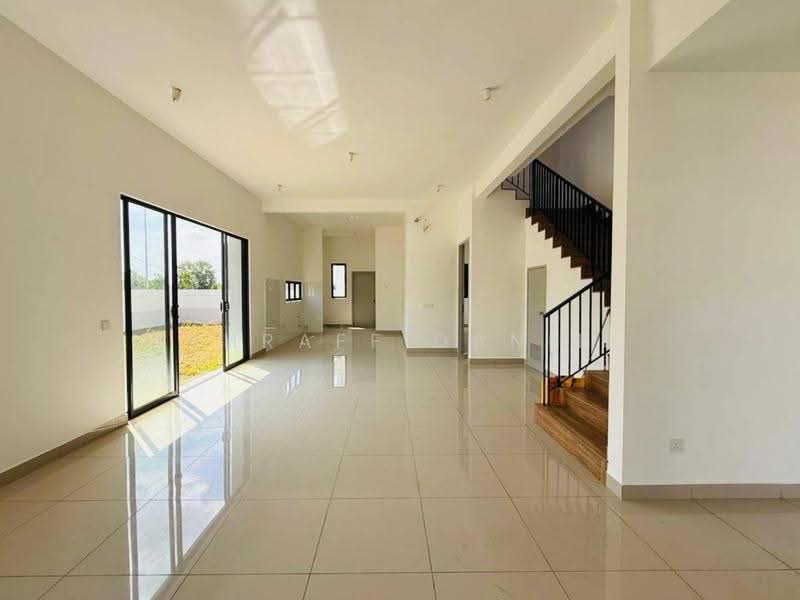Semi-Detached House for Sale in Cyber 10 (Cyberjaya) - Ashraff Daniel - Living Room - PropertyGuru.com.my