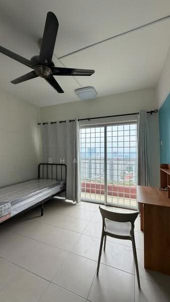 Kondominium untuk Disewa di Beverly 2 - Sharon Wong - Bedroom - PropertyGuru.com.my