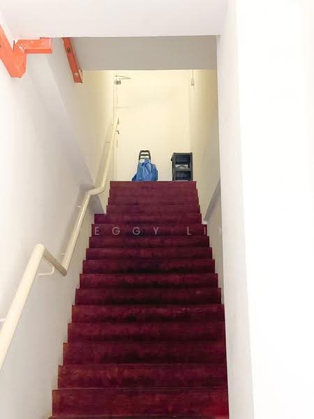 Retail Space untuk Dijual di Dengkil (Selangor) - Peggy Lim - Corridor - PropertyGuru.com.my