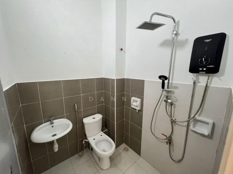 Rumah Teres 2-Tingkat untuk Dijual di Setia Eco Gardens (Gelang Patah) - Danny Yap - Bathroom - PropertyGuru.com.my