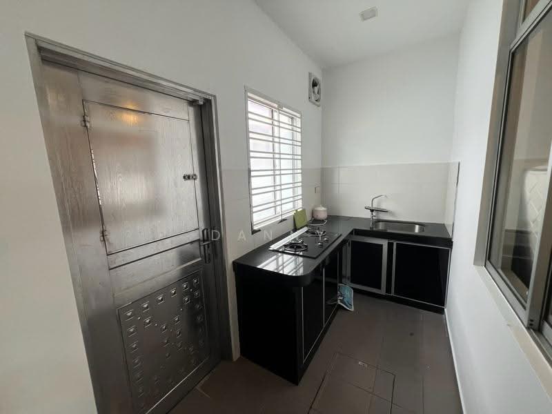 Rumah Teres 2-Tingkat untuk Dijual di Setia Eco Gardens (Gelang Patah) - Danny Yap - Kitchen - PropertyGuru.com.my