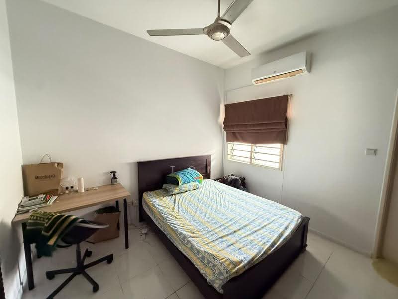 2-storey Terraced House for Sale in Sunway Alam Suria (Shah Alam) - Tom Yip - Bedroom - PropertyGuru.com.my