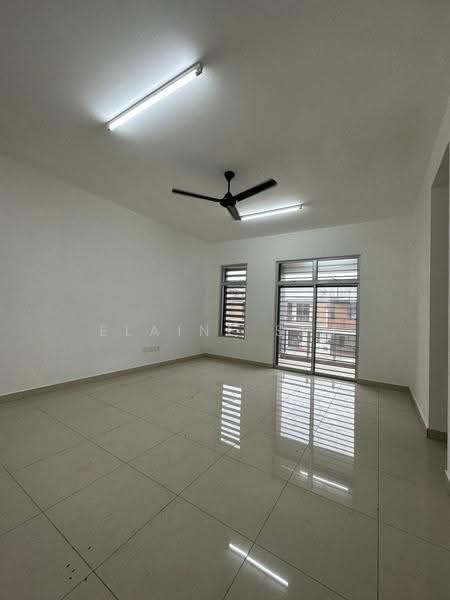 Rumah Teres 2-Tingkat untuk Dijual di Bandar Putra Kulai (Kulai) - Elaine Sim - Living Room - PropertyGuru.com.my