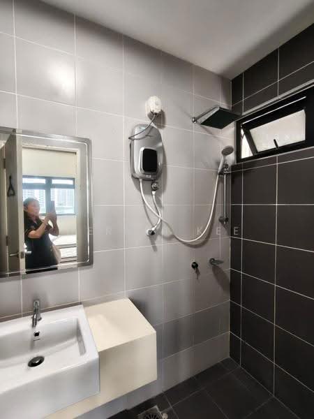 Service Residence for Rent at Meridin Suites @ The Meridin - Werner Kee - Bathroom - PropertyGuru.com.my