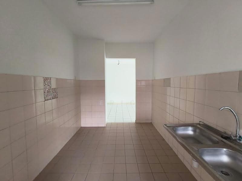 Terraced House for Sale in Ara Damansara (Selangor) - Eric Chang - Kitchen - PropertyGuru.com.my