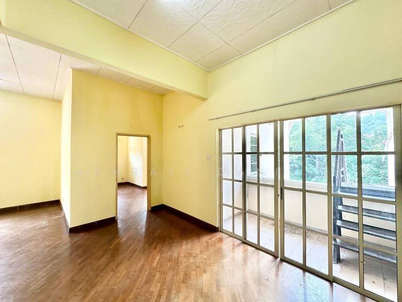 Rumah Berkembar untuk Dijual di Petaling Jaya (Selangor) - Ashraff Daniel - PropertyGuru.com.my