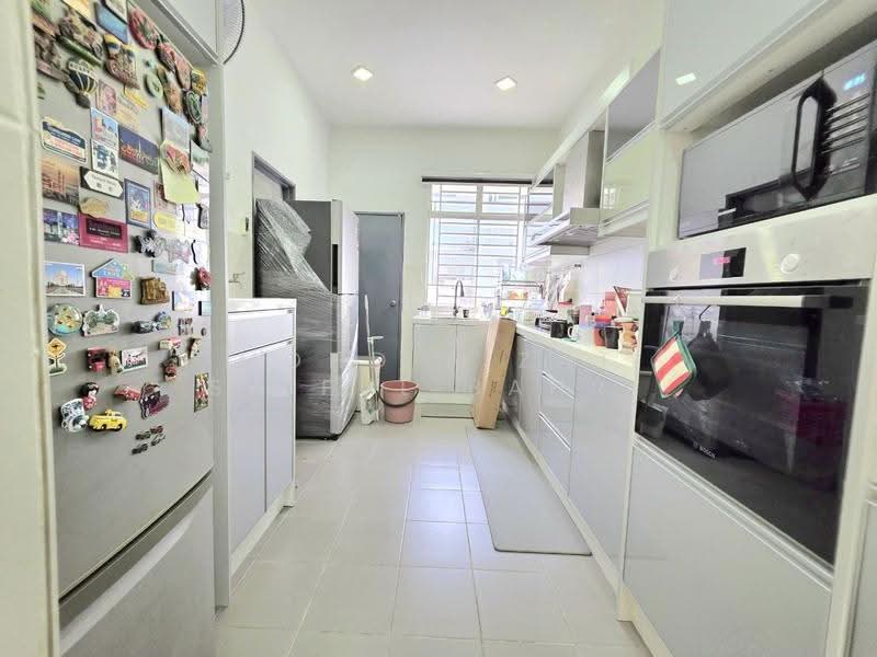 2-storey Terraced House for Sale in Taman Alam Indah (Shah Alam) - Mohd Aizat Saiful Bahri - Kitchen - PropertyGuru.com.my