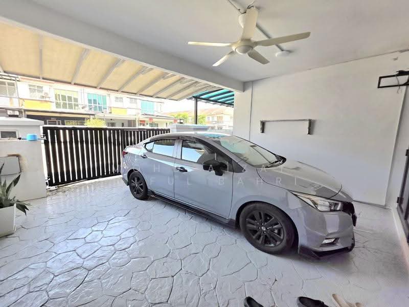 2-storey Terraced House for Sale in Taman Alam Indah (Shah Alam) - Mohd Aizat Saiful Bahri - Exterior - PropertyGuru.com.my