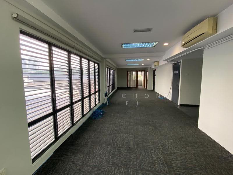 Shop / Office untuk Dijual di Bangsar (Kuala Lumpur) - Elaine Chong (Elle) - Corridor - PropertyGuru.com.my