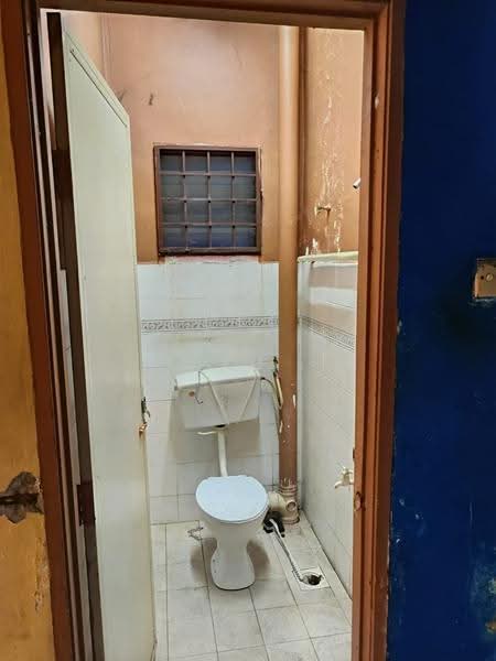 1-storey Terraced House for Sale in Bandar Tasek Mutiara (Simpang Ampat) - FU HOW - Bathroom - PropertyGuru.com.my