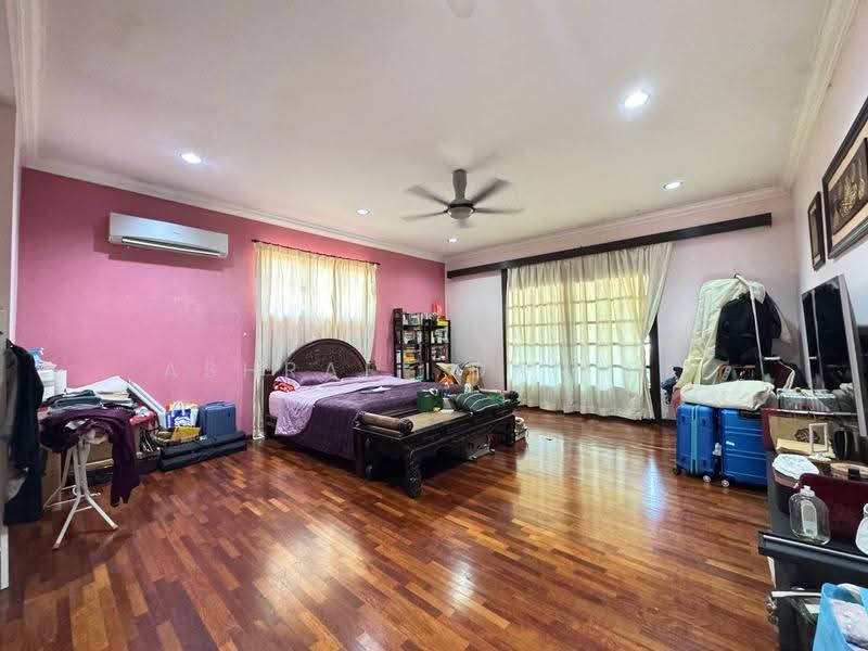 Bungalow House for Sale in Taman Puncak Perdana (Shah Alam) - Ashraff Daniel - Bedroom - PropertyGuru.com.my