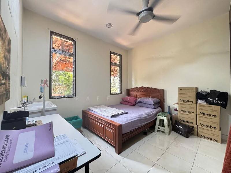 Bungalow House for Sale in Taman Puncak Perdana (Shah Alam) - Ashraff Daniel - Bedroom - PropertyGuru.com.my