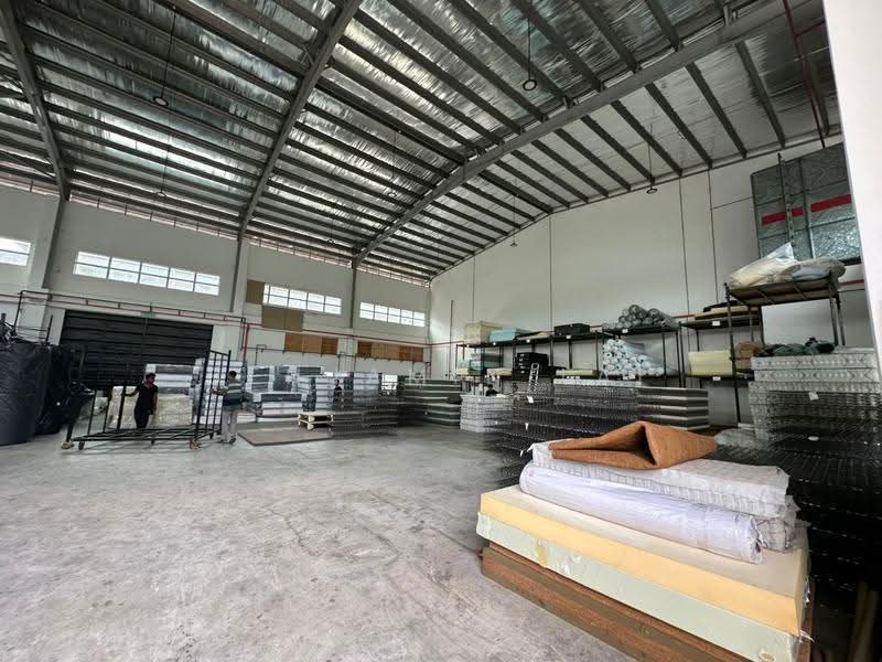 Warehouse for Rent in Sungai Buloh (Selangor) - Benjamin Lai - Interior - PropertyGuru.com.my