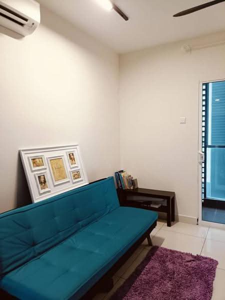Kondominium untuk Disewa di Paraiso Residence @ The Earth - Justin Seah - Living Room - PropertyGuru.com.my