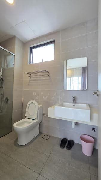 Kediaman Servis untuk Dijual di Citizen 2 - Dylan Kwan - Bathroom - PropertyGuru.com.my