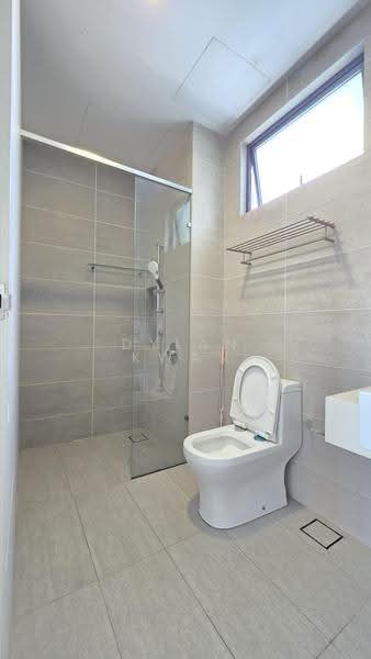 Kediaman Servis untuk Dijual di Citizen 2 - Dylan Kwan - Bathroom - PropertyGuru.com.my