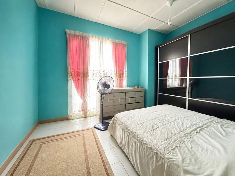Rumah Teres 2-Tingkat untuk Dijual di Taman Scientex Pasir Gudang (Pasir Gudang) - Sufi Norman - Bedroom - PropertyGuru.com.my