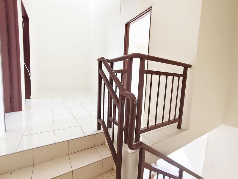 Rumah Teres untuk Dijual di Kuala Selangor (Selangor) - Liza Khalid - PropertyGuru.com.my