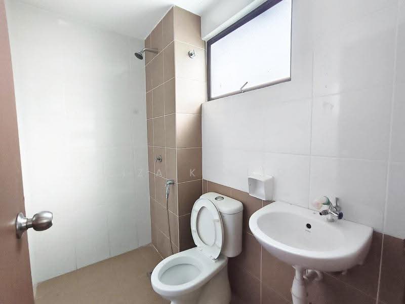 Rumah Teres untuk Dijual di Kuala Selangor (Selangor) - Liza Khalid - PropertyGuru.com.my
