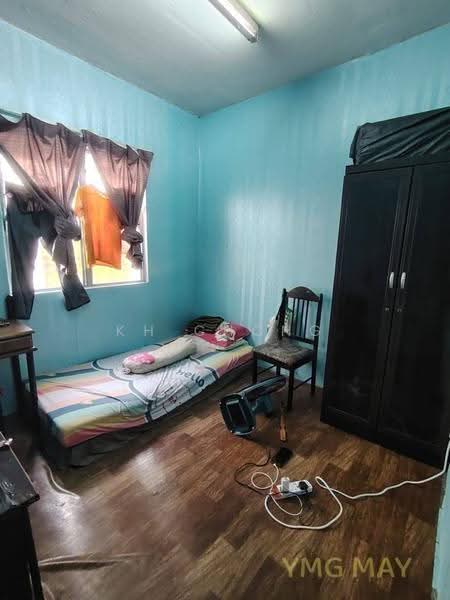 Flat for Sale at Bandar Bukit Tinggi 2 - KH Chong - Bedroom - PropertyGuru.com.my